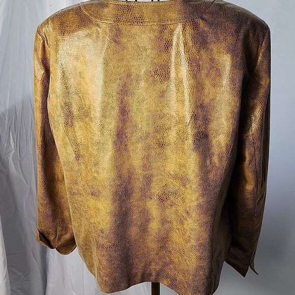 Faux Snakeskin Camel Color Jacket Lightly Weighted Size 16 Pockets - Picture 5 of 5